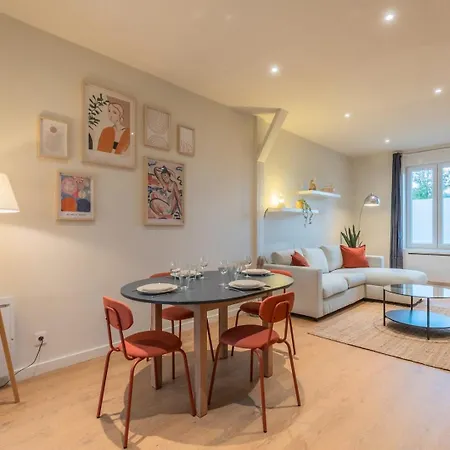 Gasthuis Maison 2 Calme, Proche Tram Mouvaux